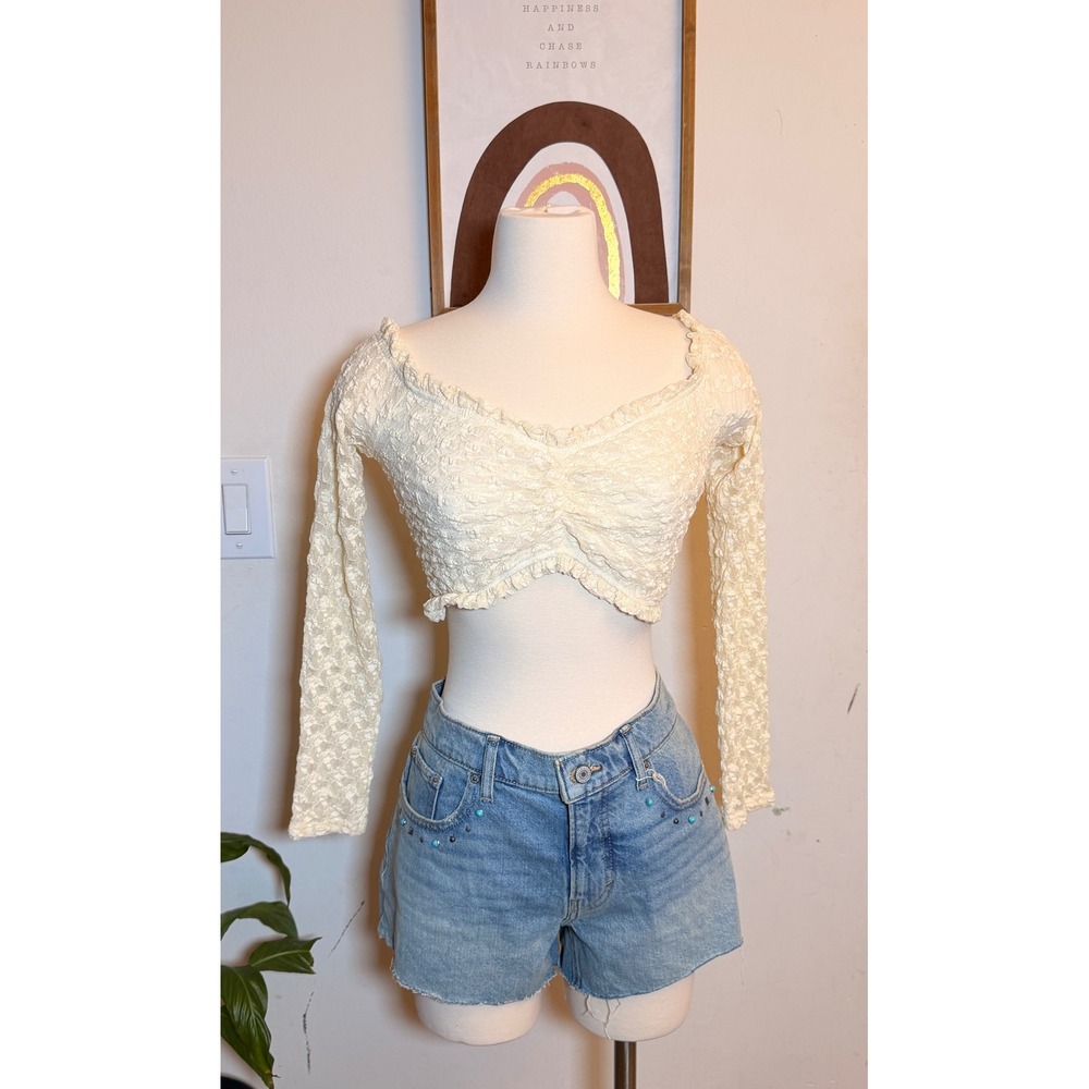 Privy Crop Top Womens Size Medium Cream Lace Long Sleeve Ruched Ruffle PT40764N - Picture 8 of 8